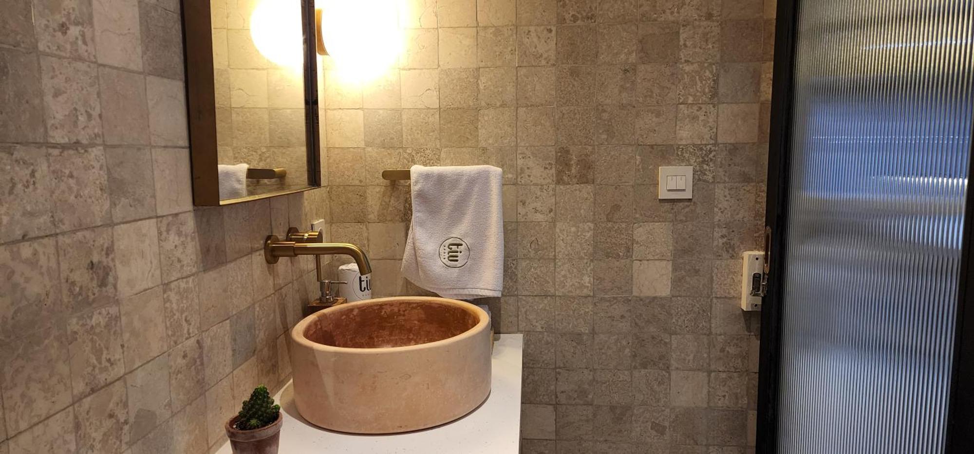 ホテル Tiu Oasis Lombok Kuta  エクステリア 写真